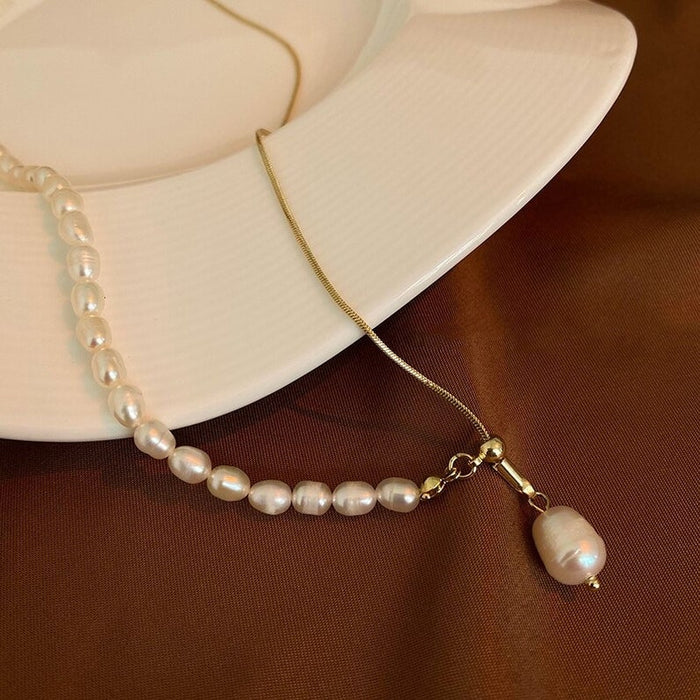 Your Golden Dream Realized: The Retro Pearl Necklace for Timeless Elegance.